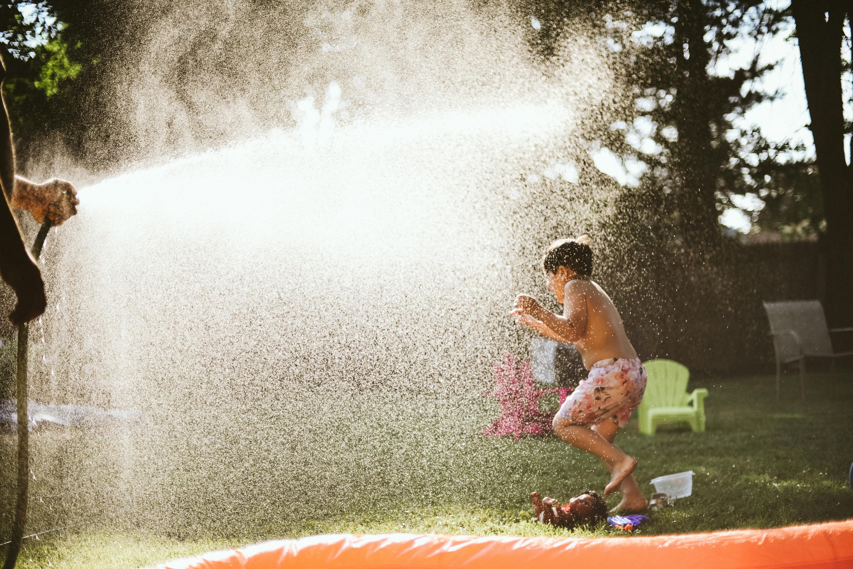 炎炎夏日，重庆热情不减，别人都入秋了，我们最高温还在40℃