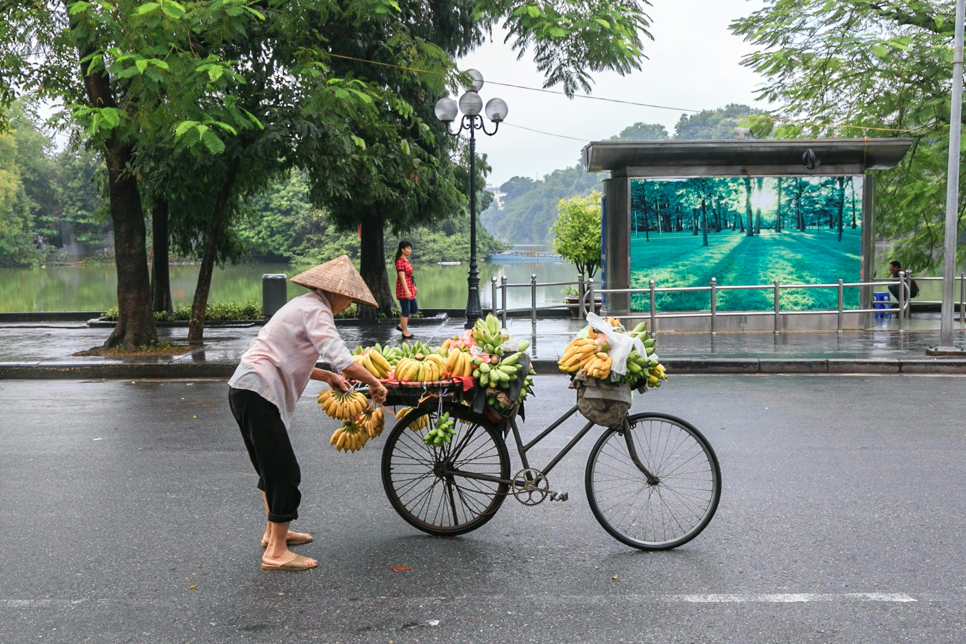 重庆某路段塌陷事件，工作人员的回应与应对